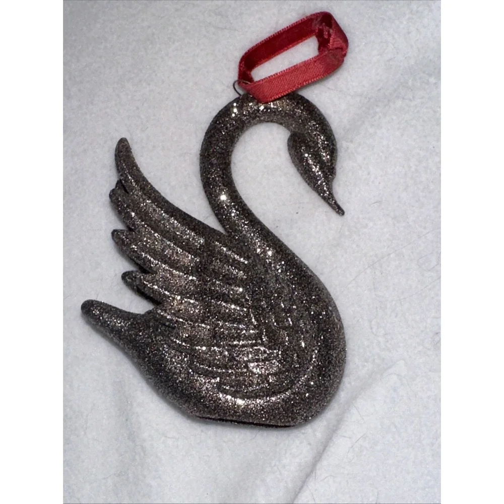 Pier One Imports Christmas Collection Glitter‎ Silver SwanlOrnament
